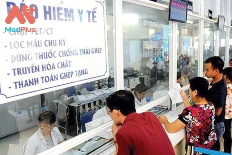 Bảo hiểm y tế thương mại