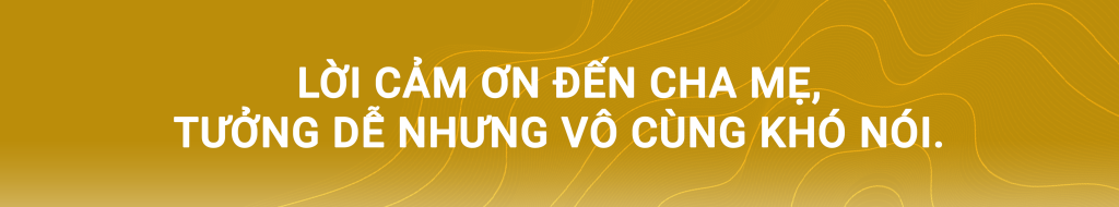 Nhờ sự vun vén từ bàn tay của bố mẹ, nên cả 3 anh chị em Thành ai cũng được học hành và trở thành những người thành đạt trong xã hội. Dù là ngày ấy hay là bây giờ, dù chẳng còn là cậu bé ngây thơ ngồi sau bóng lưng còm cõi của mẹ, nhưng ước mong của anh vẫn chỉ có một: Ước mong ấy là được chăm sóc tốt nhất cho bố mẹ. Khi đàn con lớn khôn, thì tuổi của bố mẹ cũng đã bắt đầu già đi. Mắt mẹ mờ, tay mẹ run, nụ cười của mẹ in hằn muôn vàn nỗi khắc khổ của cuộc sống. Nhìn mẹ già đi, anh Thành lại mong ước được một lần đổi lấy tuổi trẻ của bố mẹ, một lần gánh trên vai nhọc nhằn, để họ luôn được sống vui vẻ và tận hưởng thế giới của riêng mình.