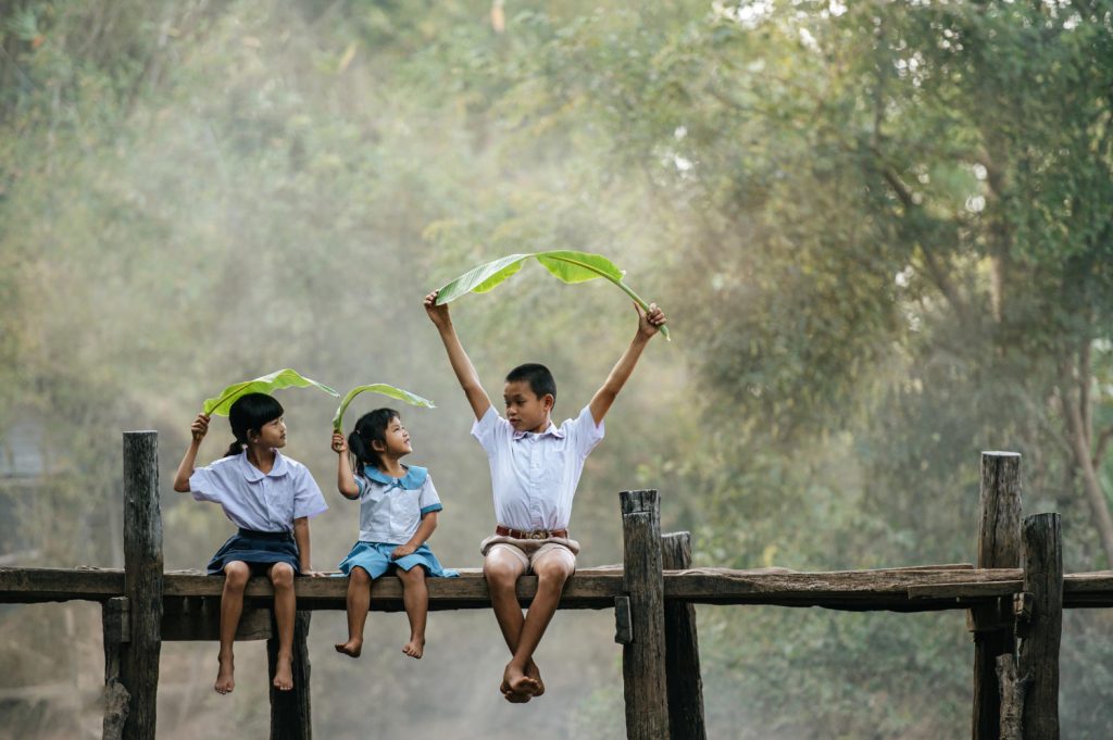 những em nhỏ hiếu học vùng cao